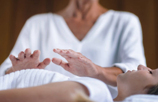 🌿 Reiki Fisico-mentale – Equilibrio tra Corpo e Mente